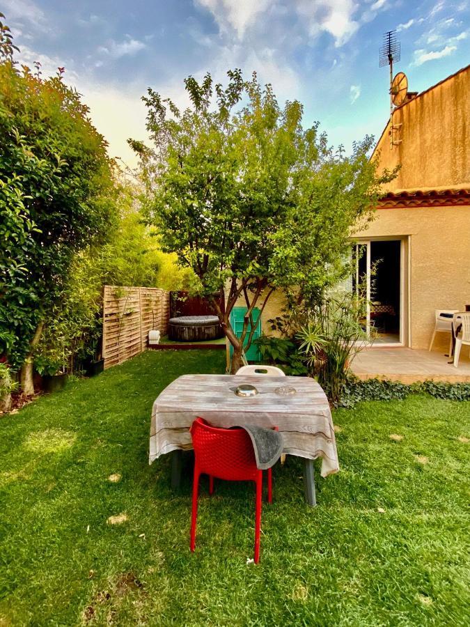 Вилла Loft Ambrussum, Jacuzzi, Jardin,Bbq Люнель Экстерьер фото